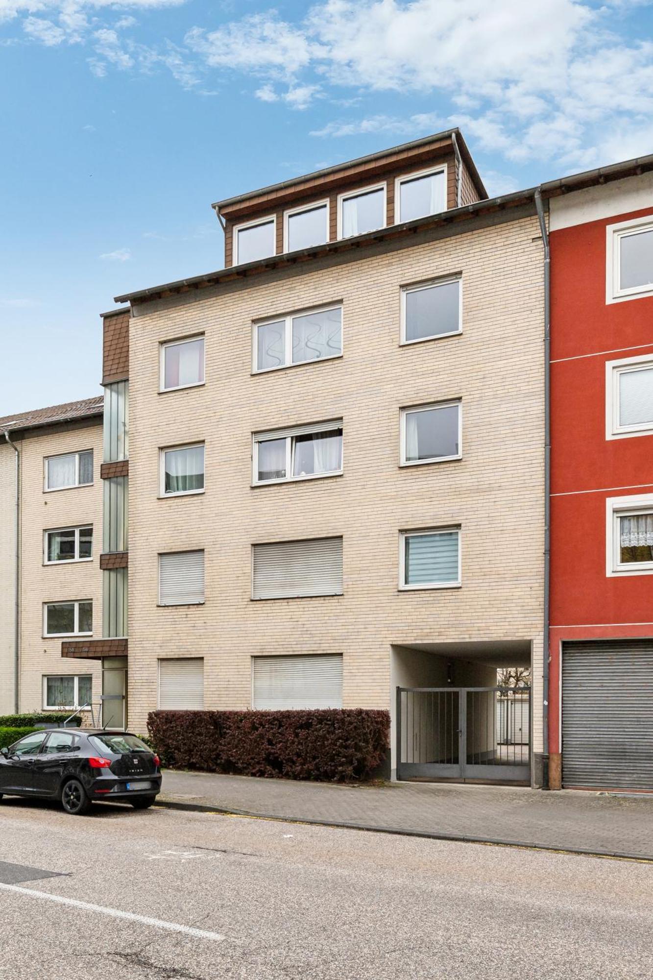 Zentrale, Grosse & Moderne In Koblenz